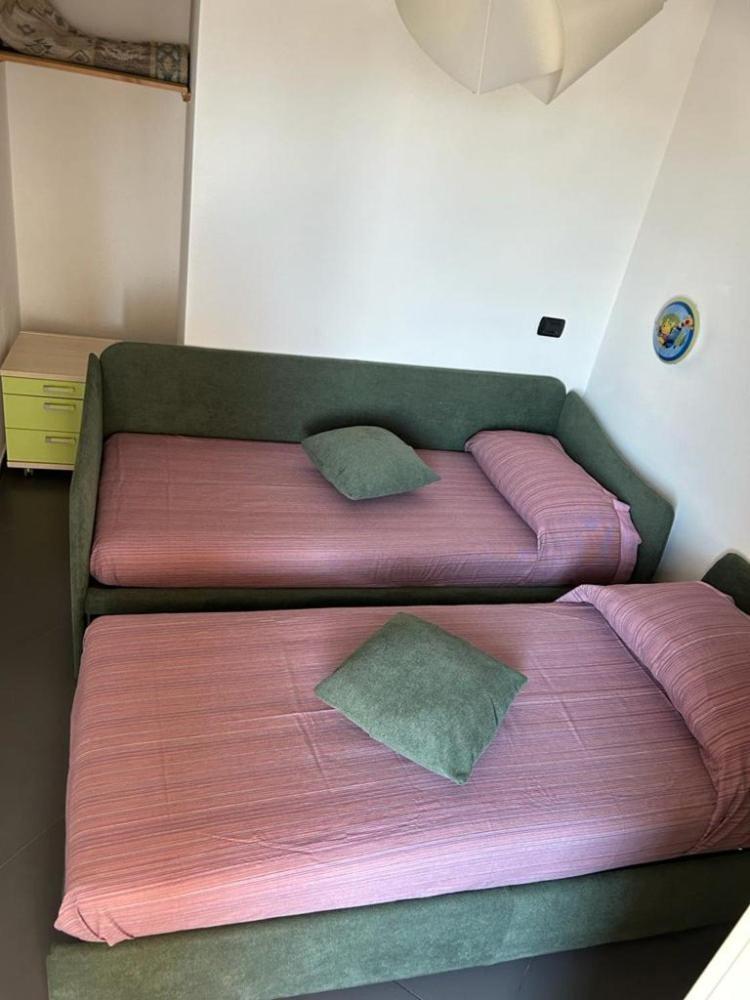 Apartamento Attico Stazione - Montello 16 Bari Exterior foto
