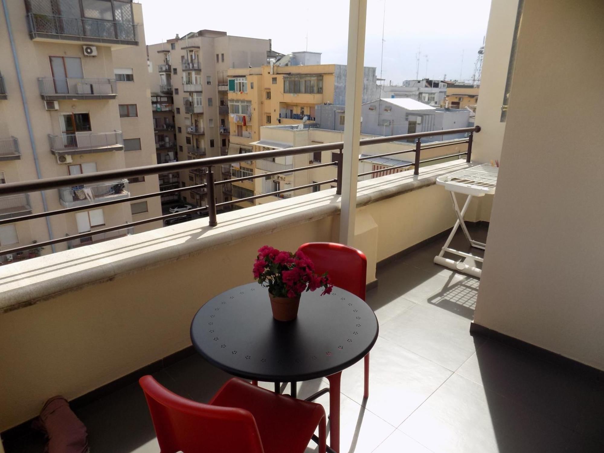 Apartamento Attico Stazione - Montello 16 Bari Exterior foto