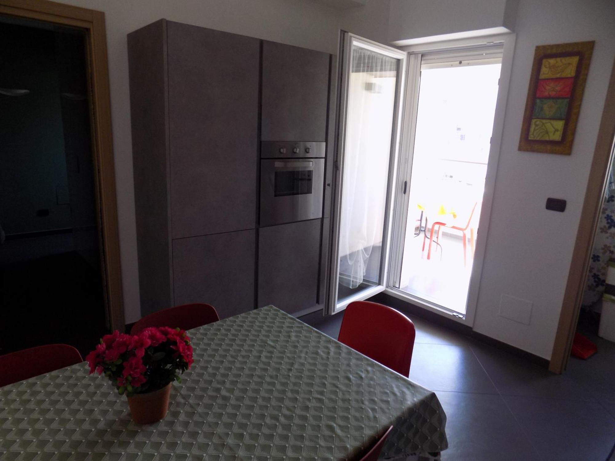 Apartamento Attico Stazione - Montello 16 Bari Exterior foto